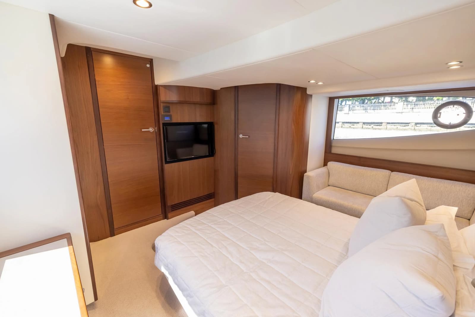 2020 Princess V50