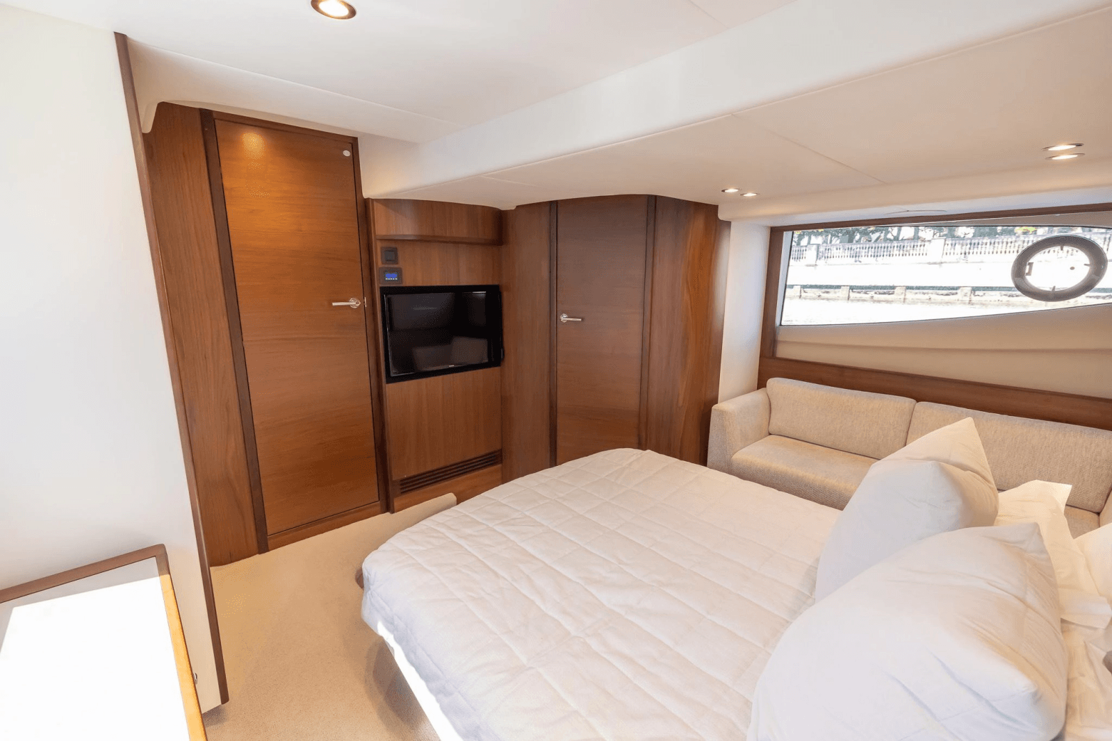 2020 Princess V50