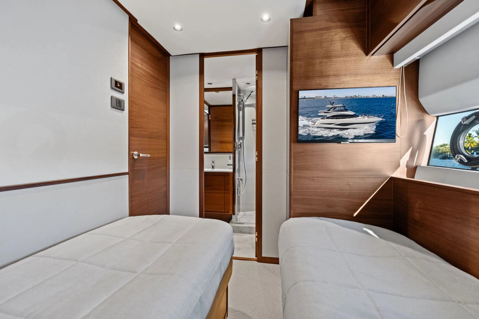 2025 Princess F65