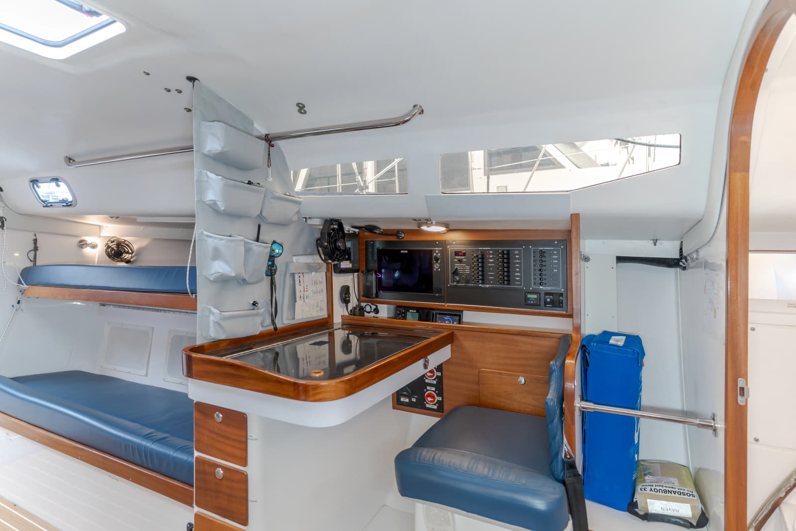 2019 J Boats J/121