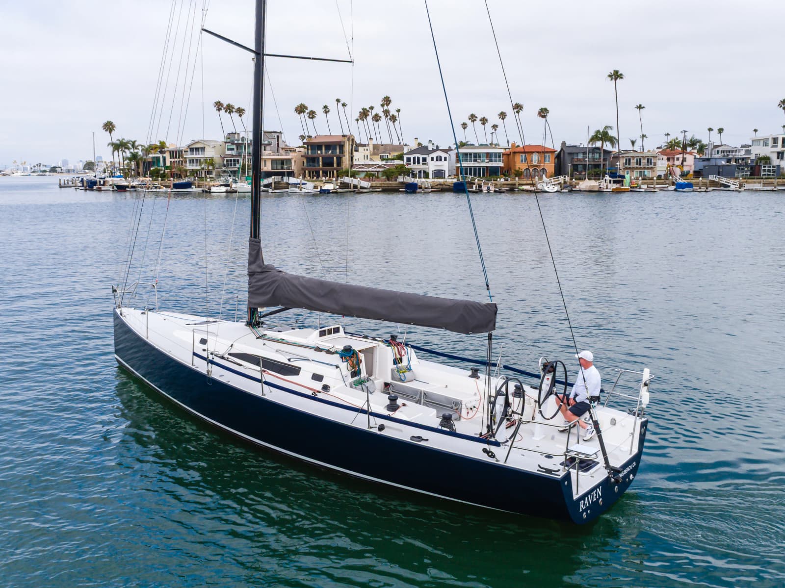 2019 J Boats J/121