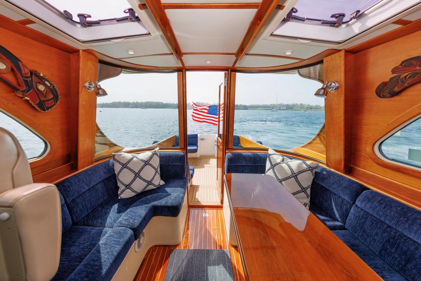 2009 Hinckley Talaria 44 MY