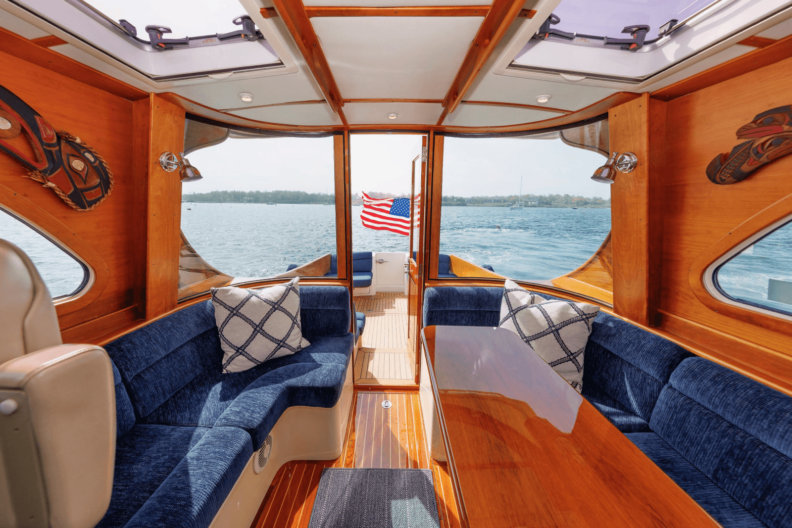 2009 Hinckley Talaria 44 MY