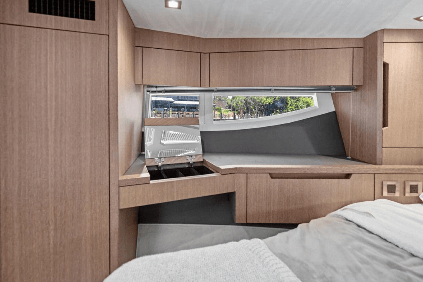 2019 Galeon 500 Fly