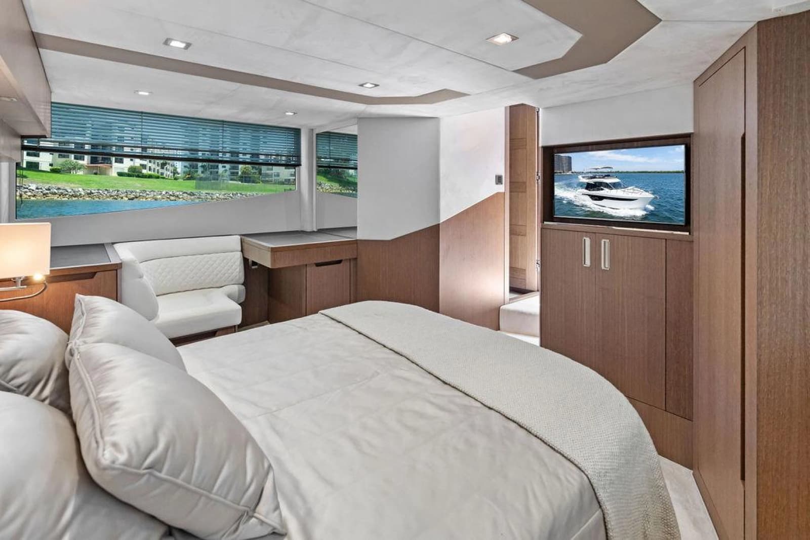 2019 Galeon 500 Fly