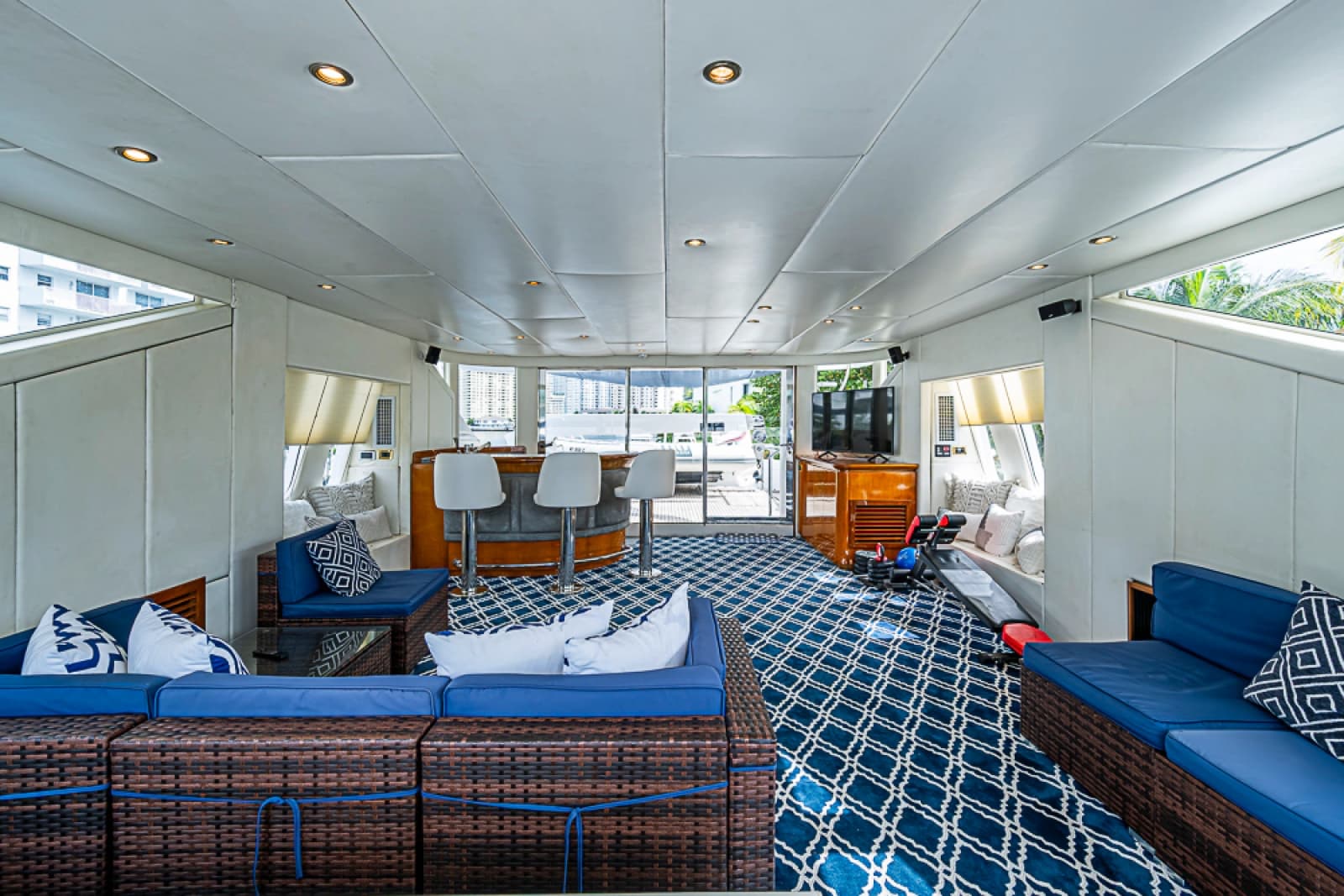 1994 Benetti Trideck