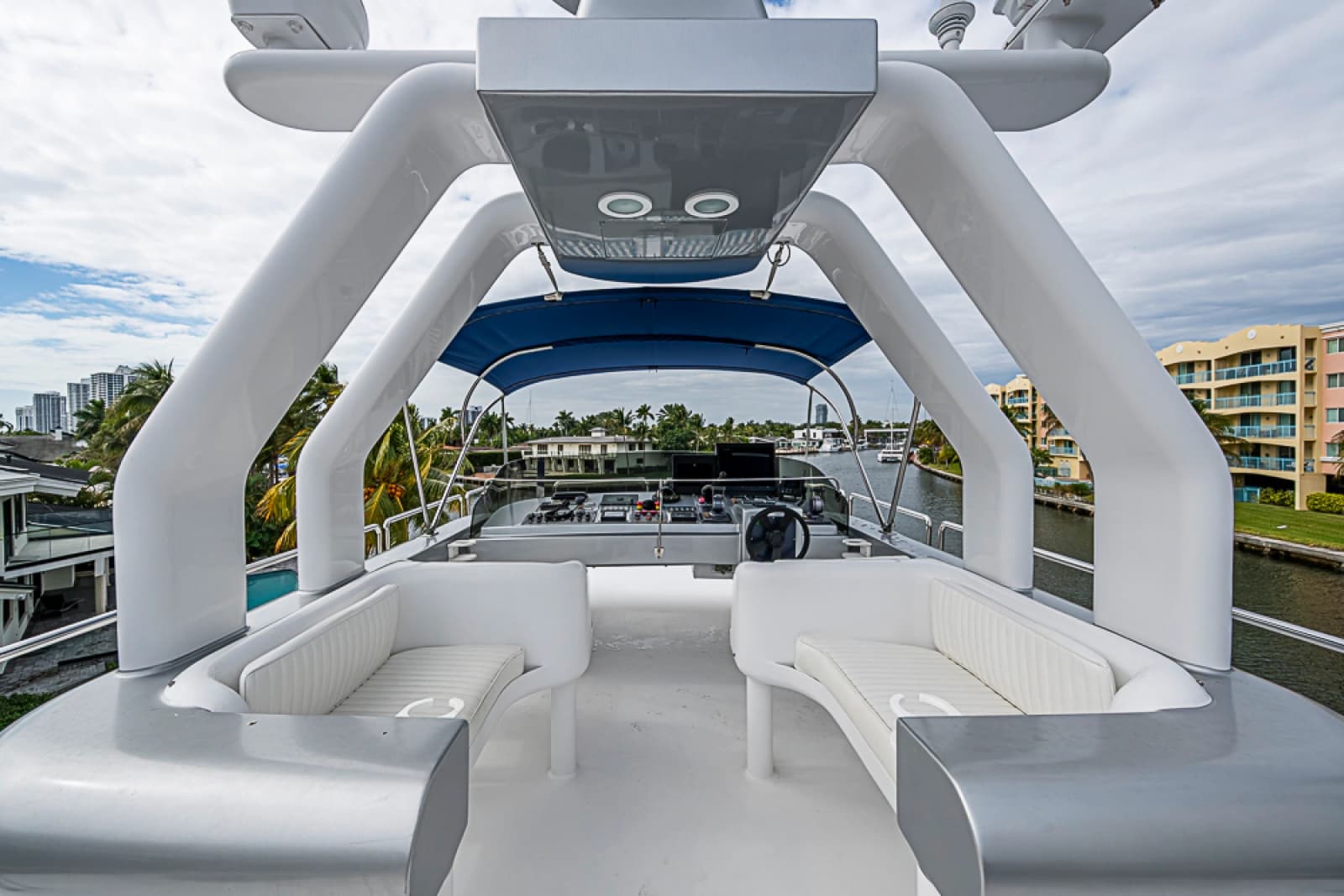 1994 Benetti Trideck