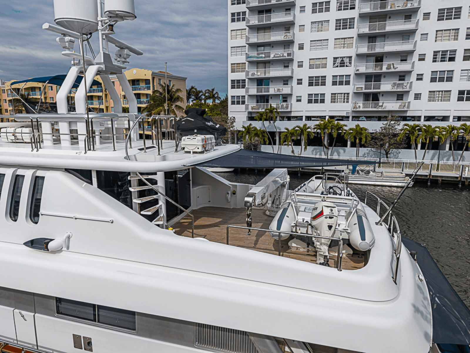 1994 Benetti Trideck