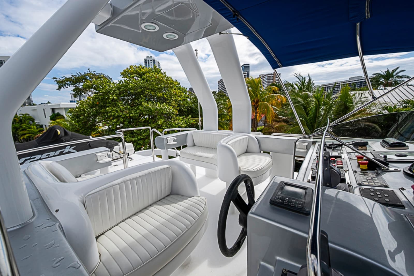1994 Benetti Trideck