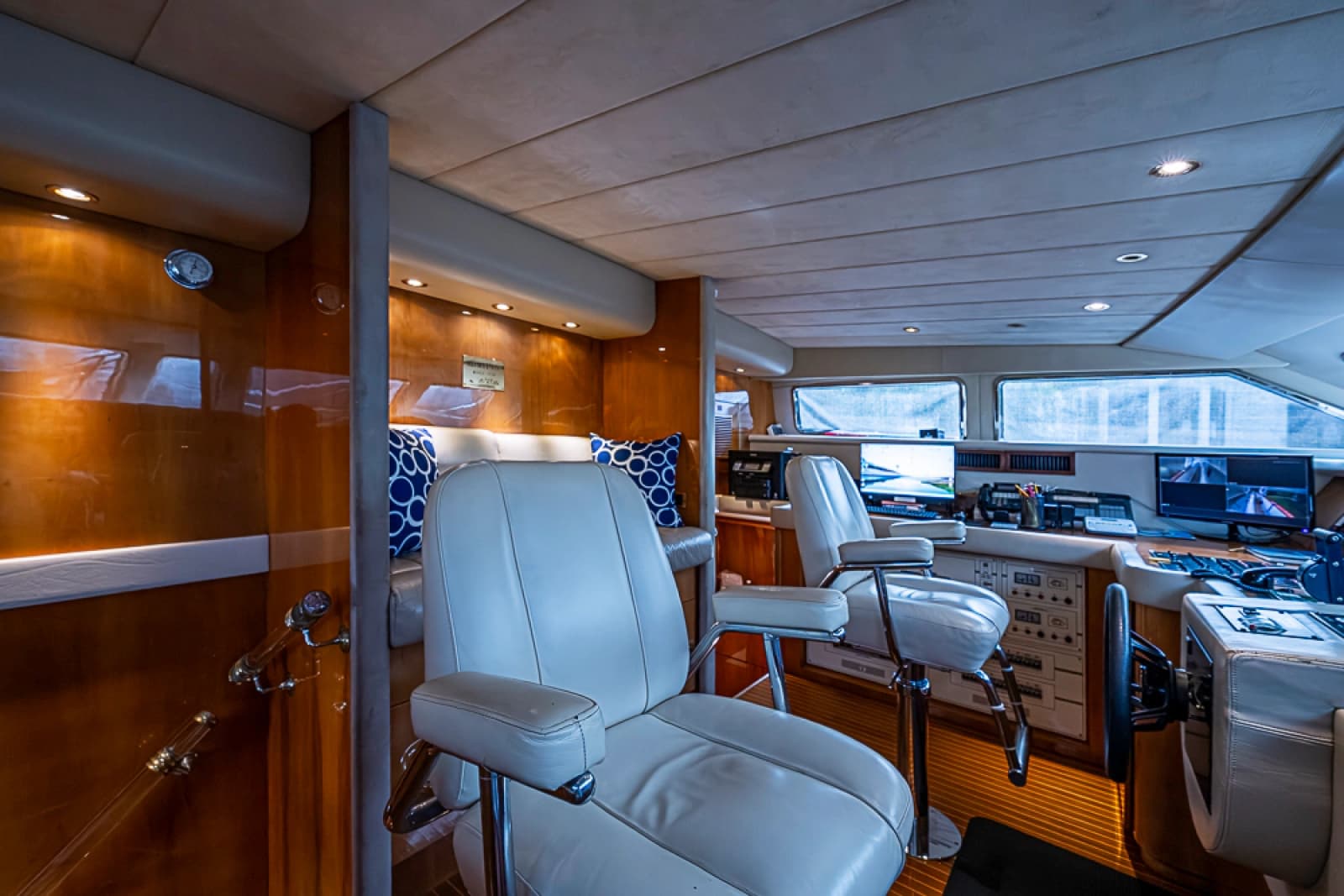 1994 Benetti Trideck