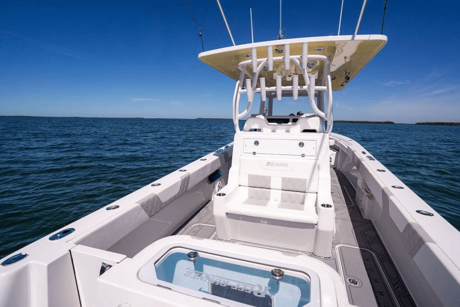 2023 Reef Runner 340 Center Console