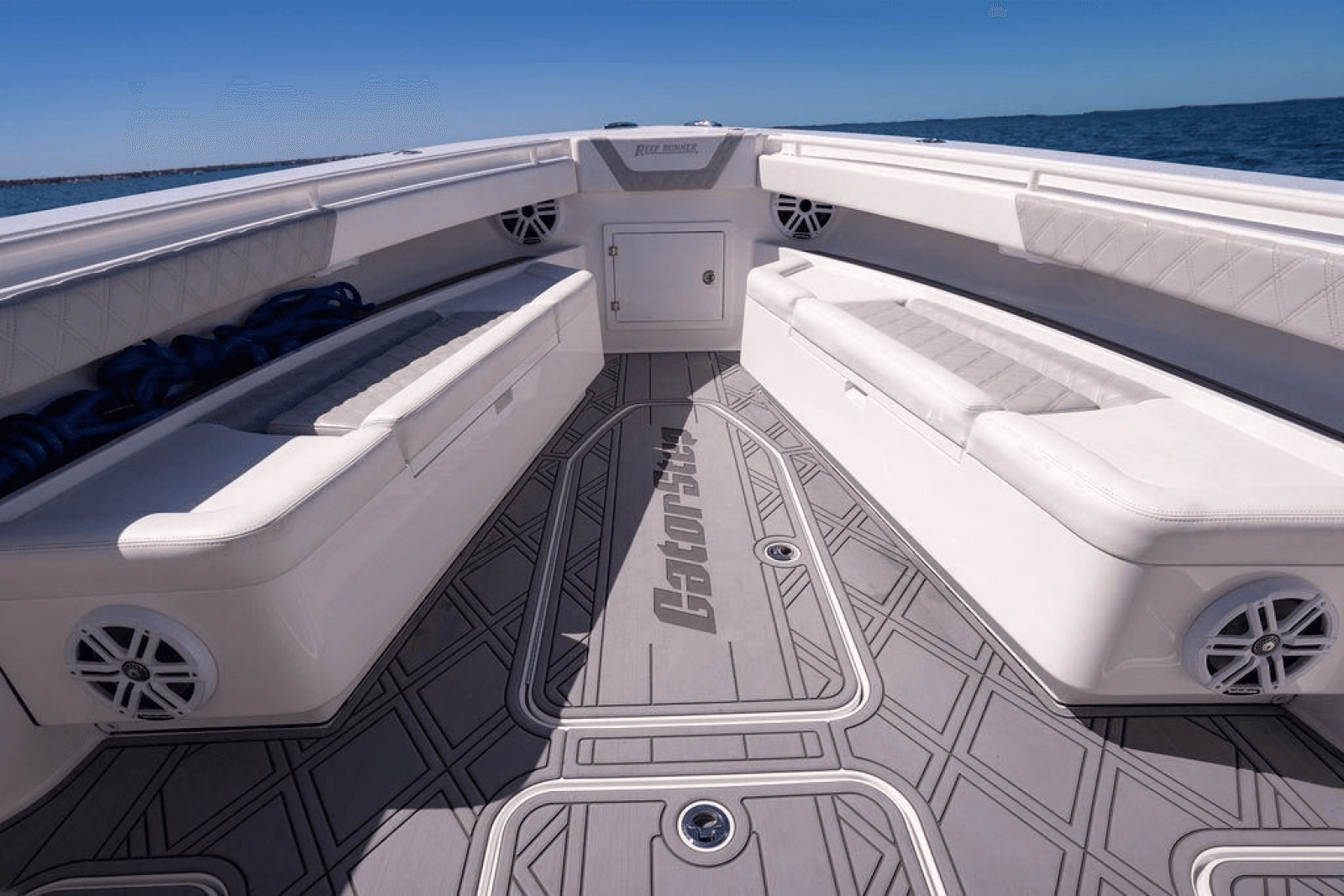 2023 Reef Runner 340 Center Console