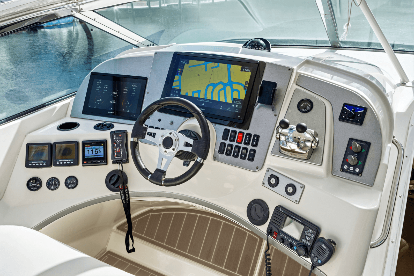 2009 Carver 56 Voyager