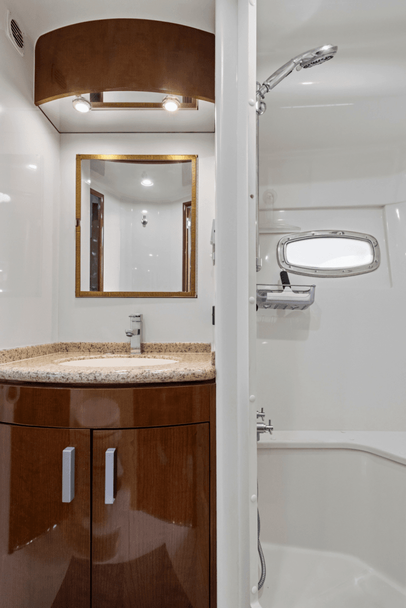 2009 Carver 56 Voyager