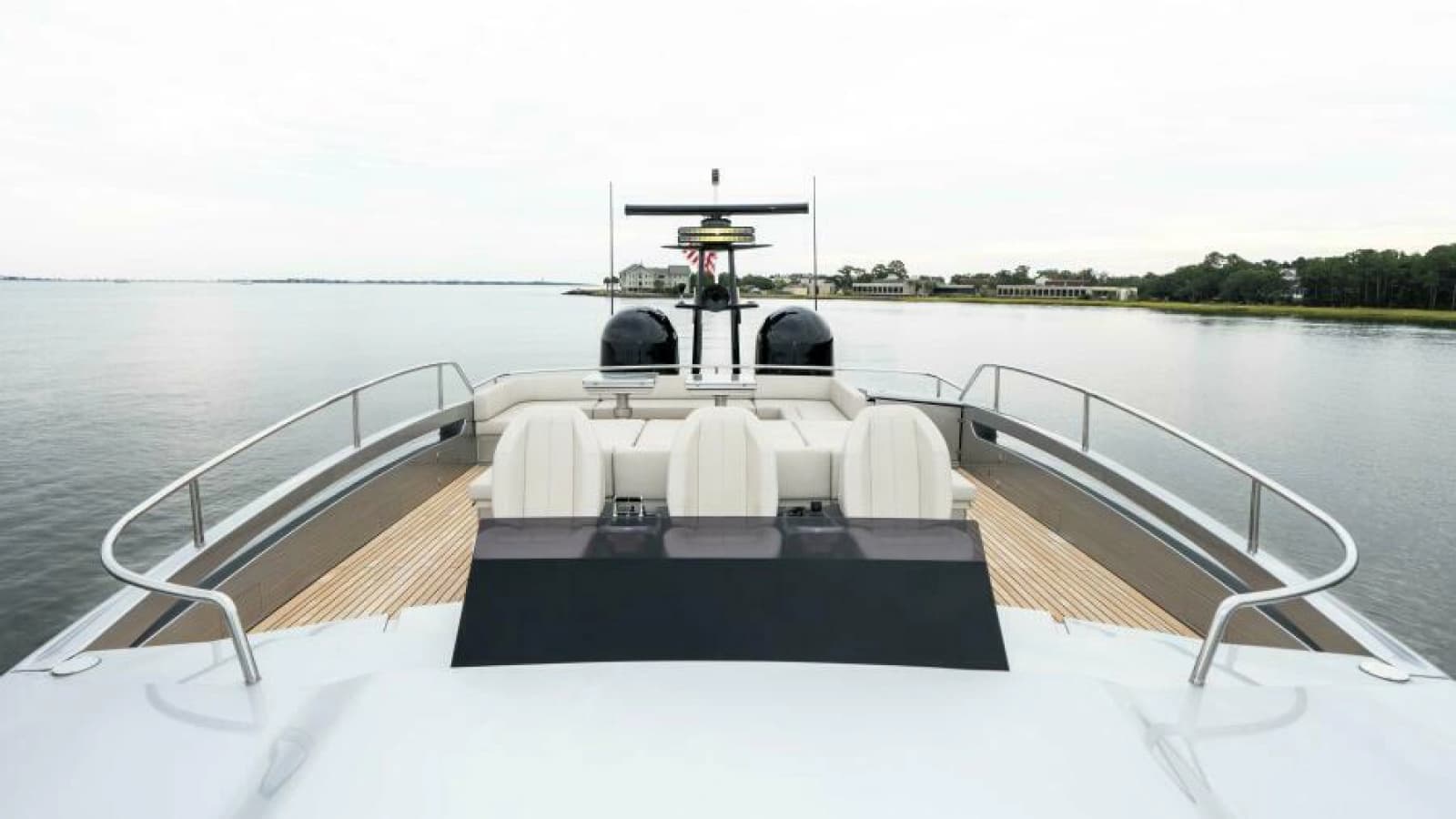 2022 Pershing 9X