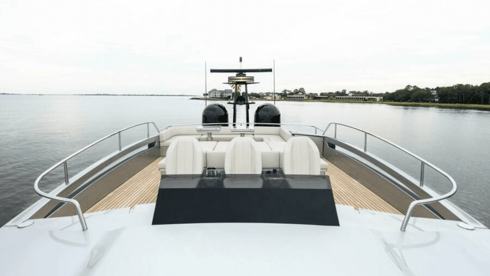 2022 Pershing 9X