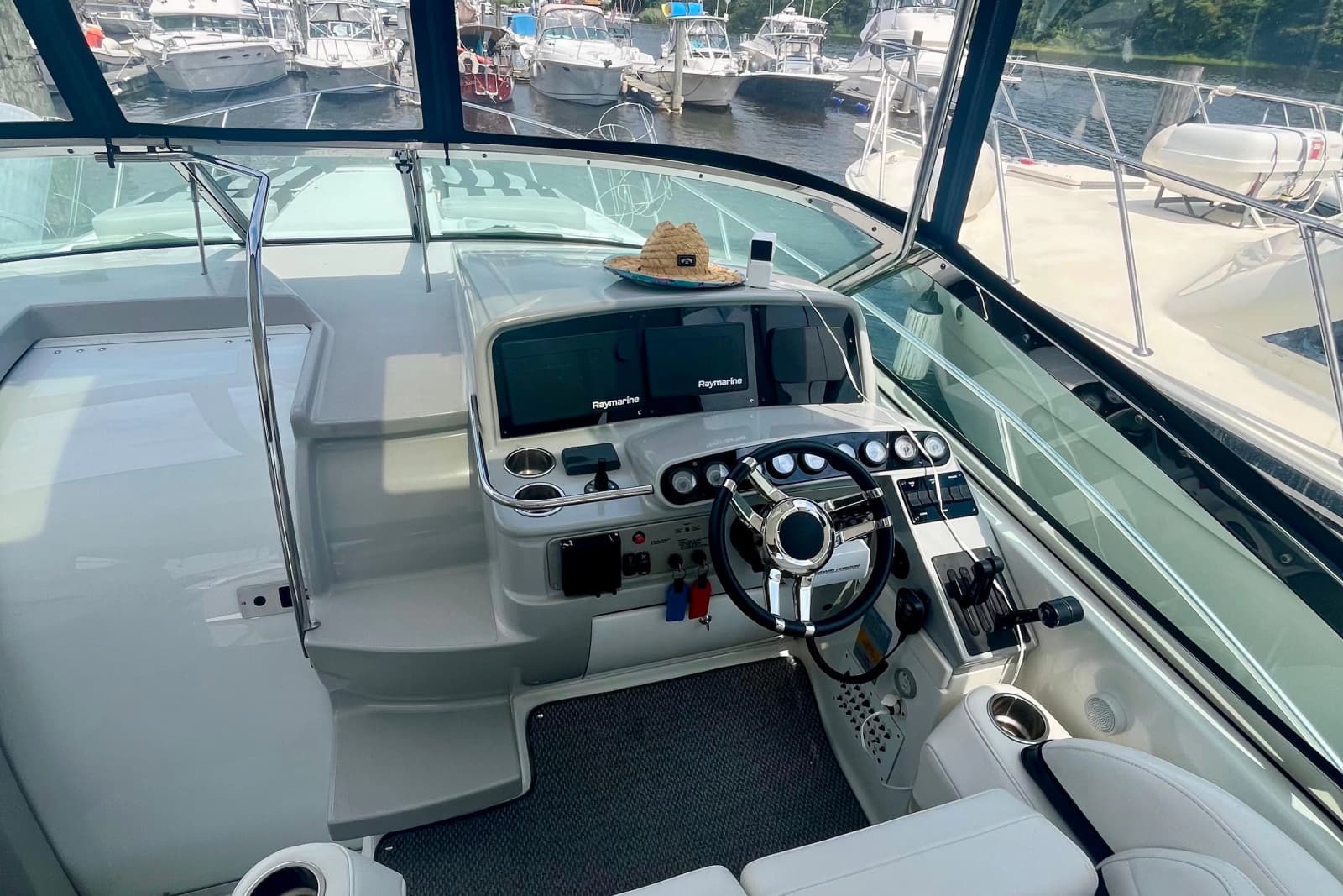 2006 Formula 37 Performance Cruiser