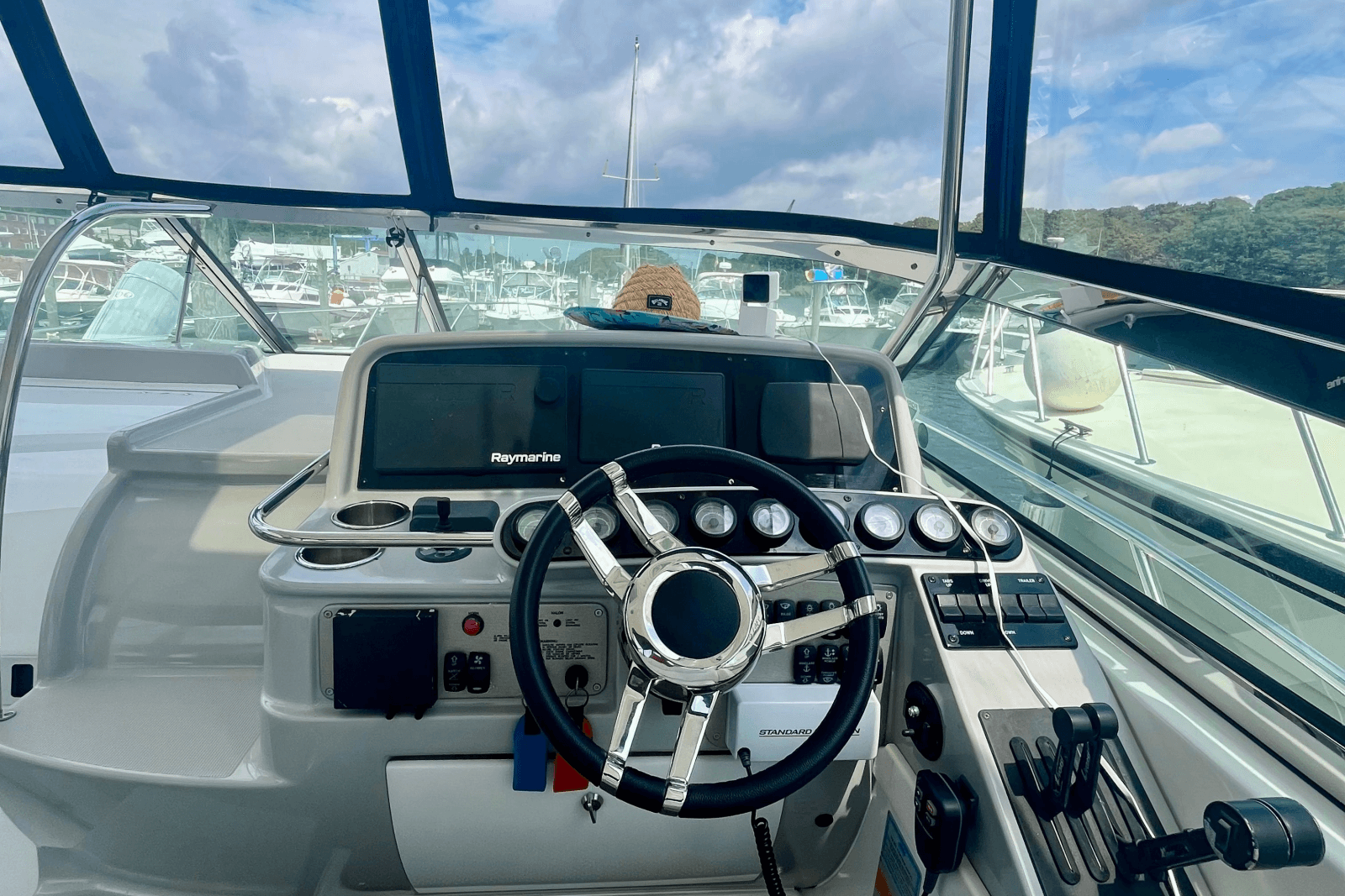 2006 Formula 37 Performance Cruiser