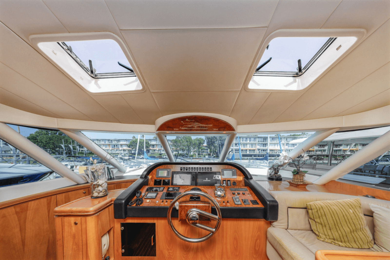 2005 Horizon 64 Elegance