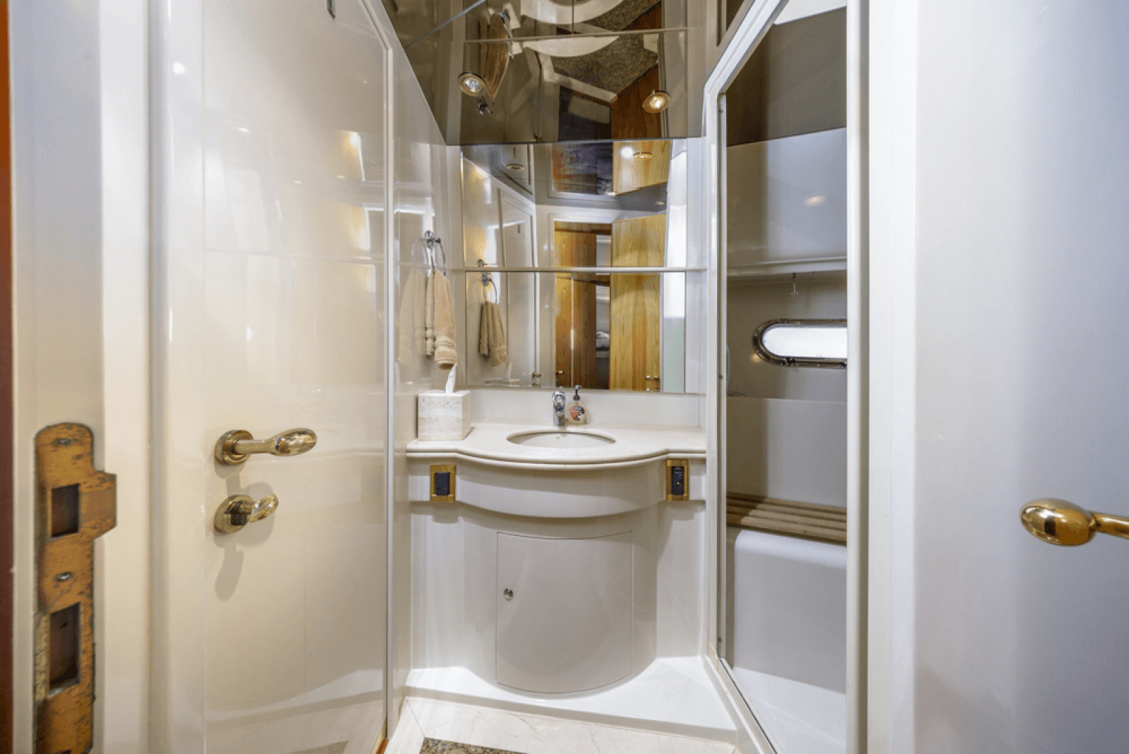 2005 Horizon 64 Elegance