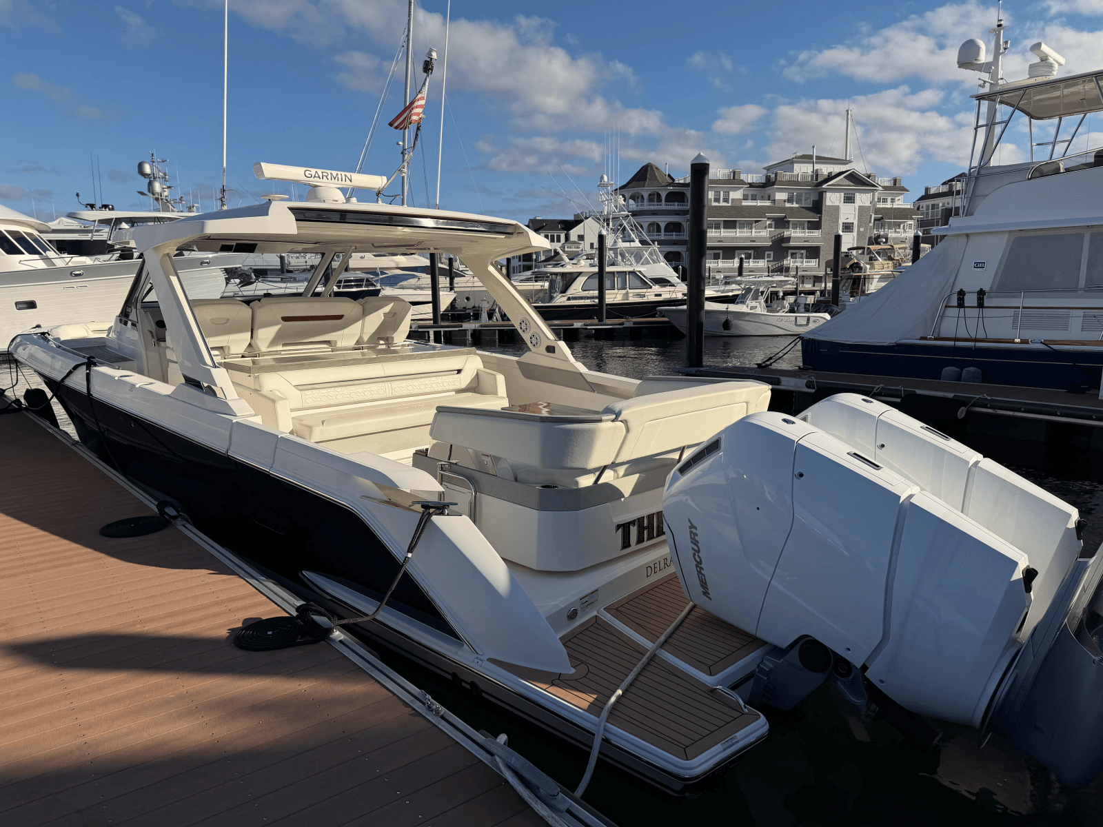 2023 Tiara Yachts 43 LS