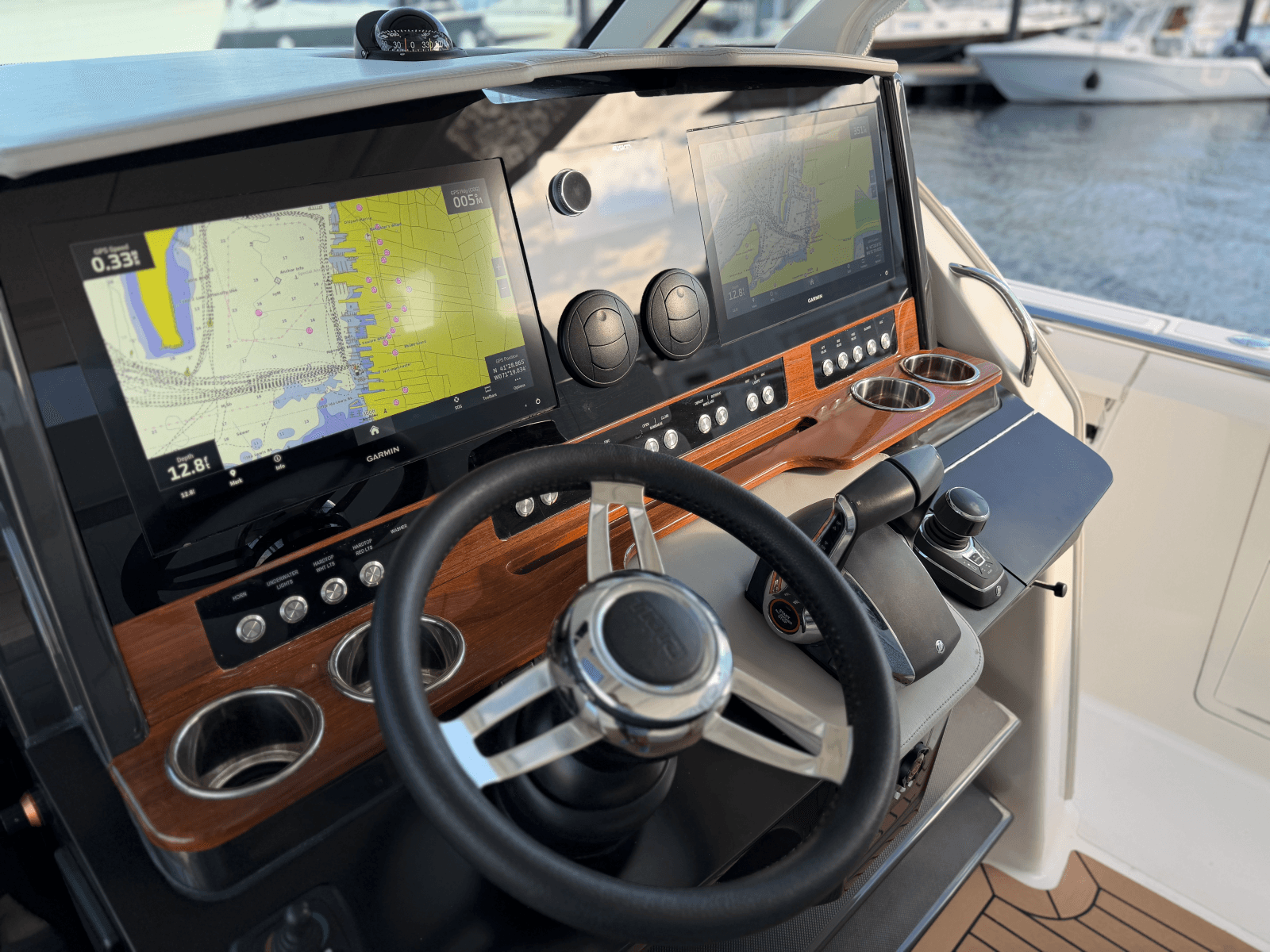 2023 Tiara Yachts 43 LS