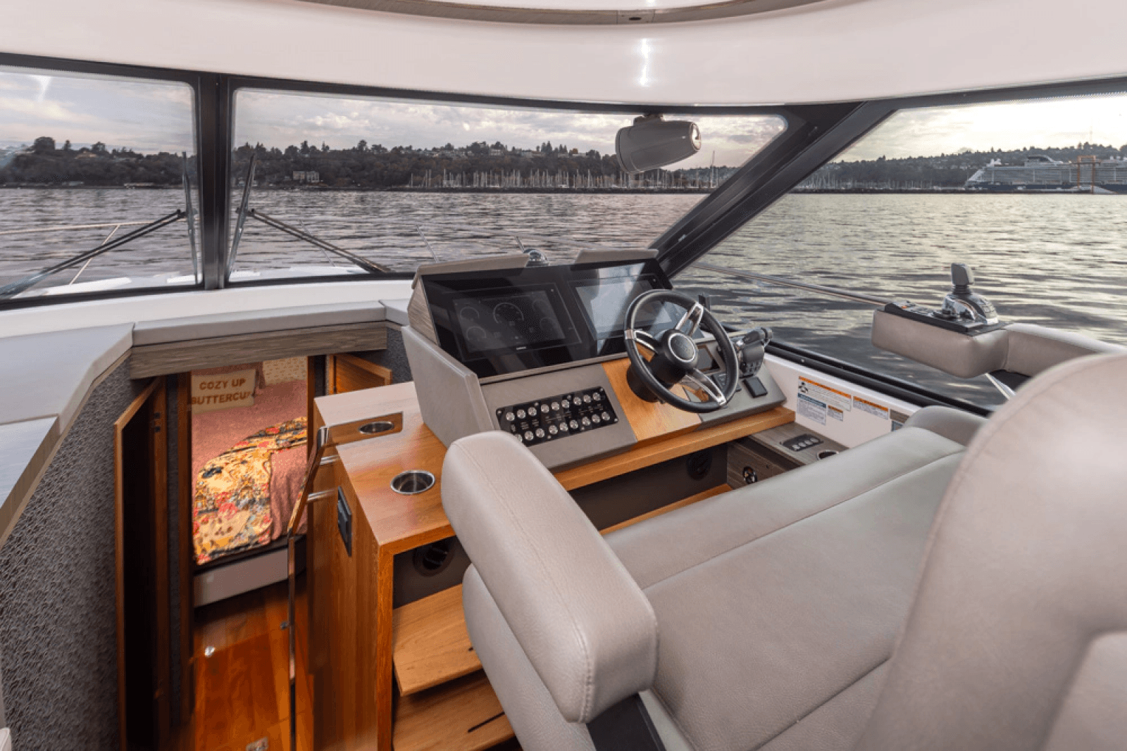 2019 Tiara Yachts C49 Coupe