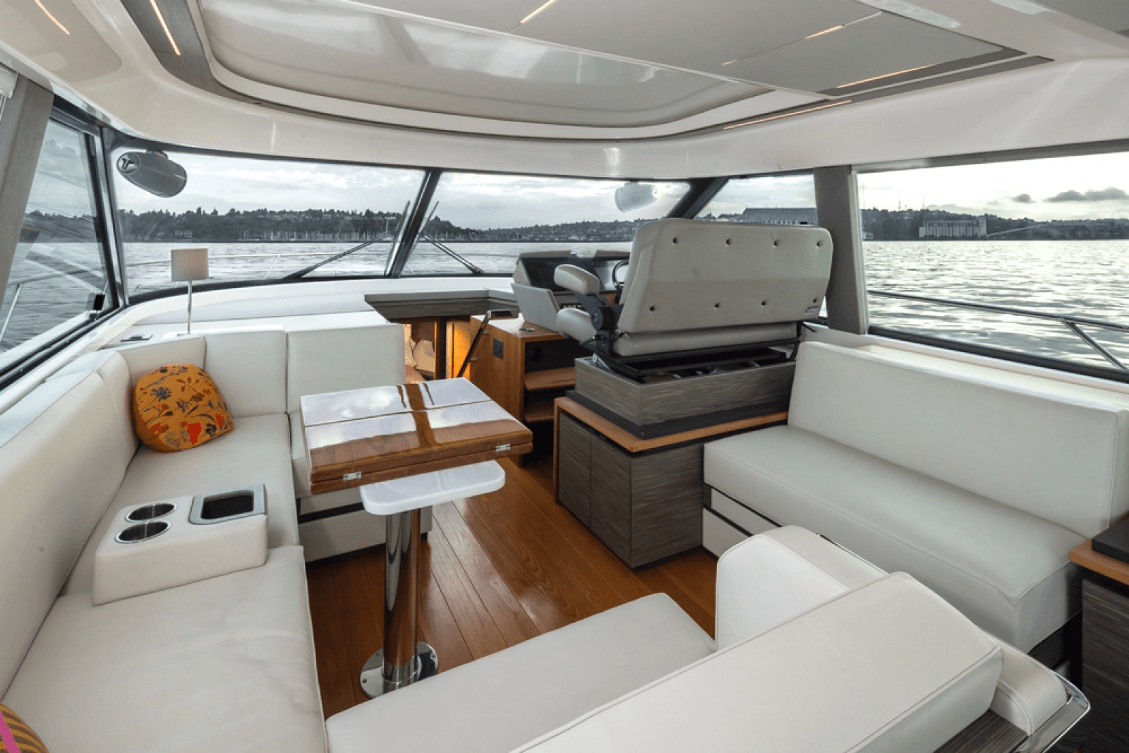 2019 Tiara Yachts C49 Coupe