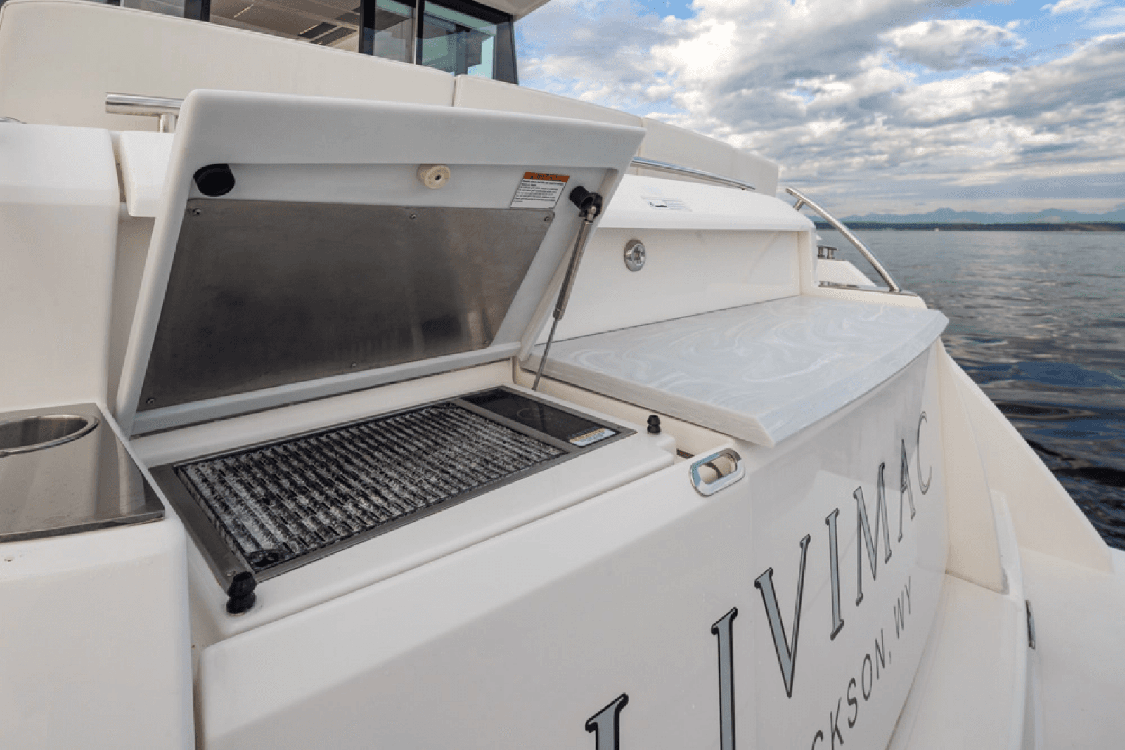 2019 Tiara Yachts C49 Coupe