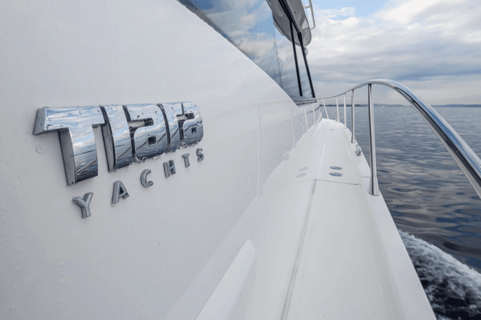 2019 Tiara Yachts C49 Coupe