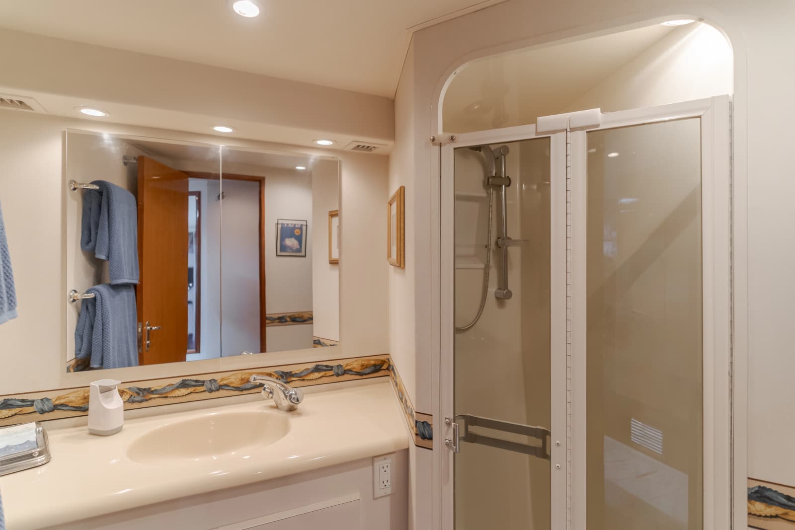 1999 Viking Enclosed Bridge