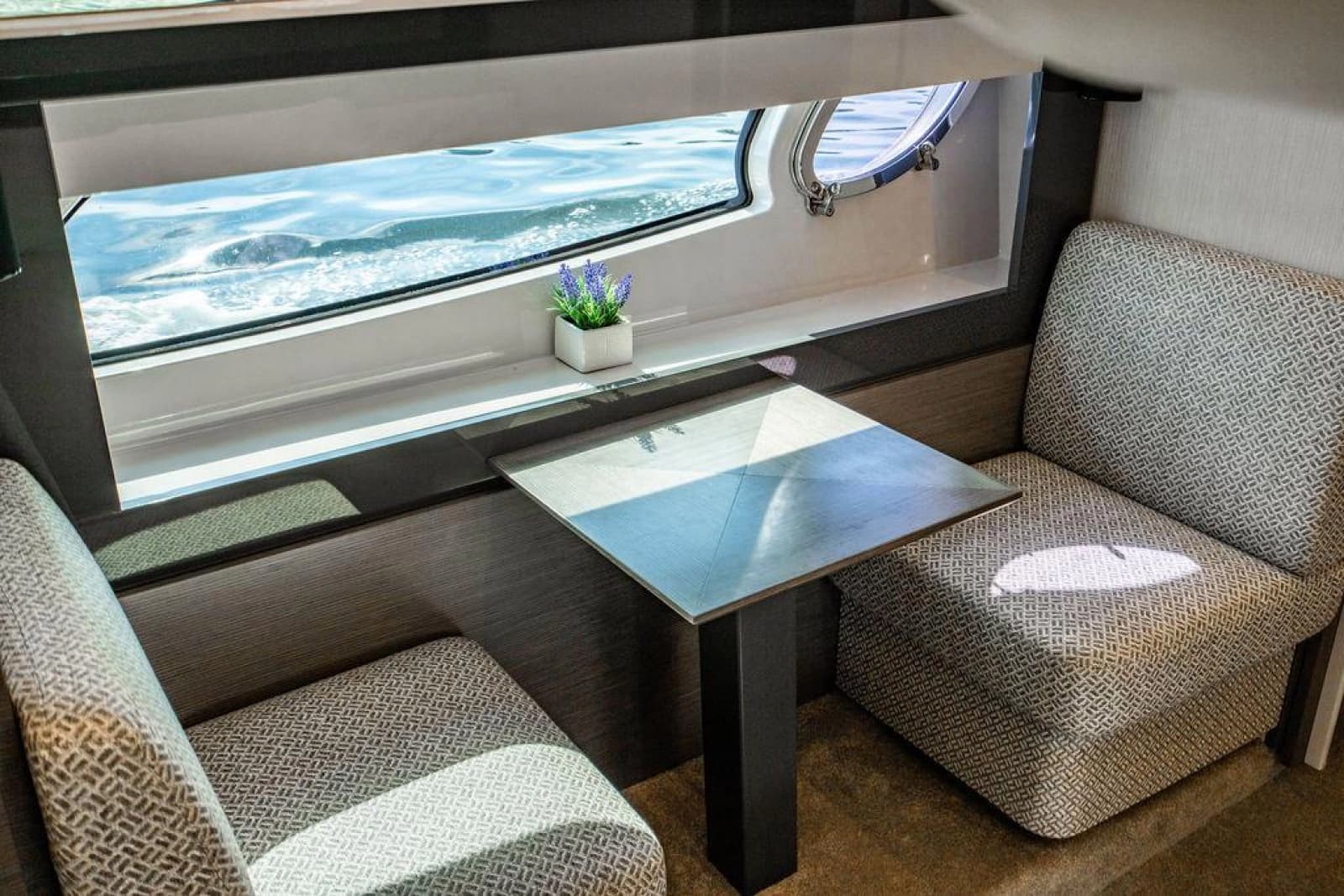 2018 Pershing 5x
