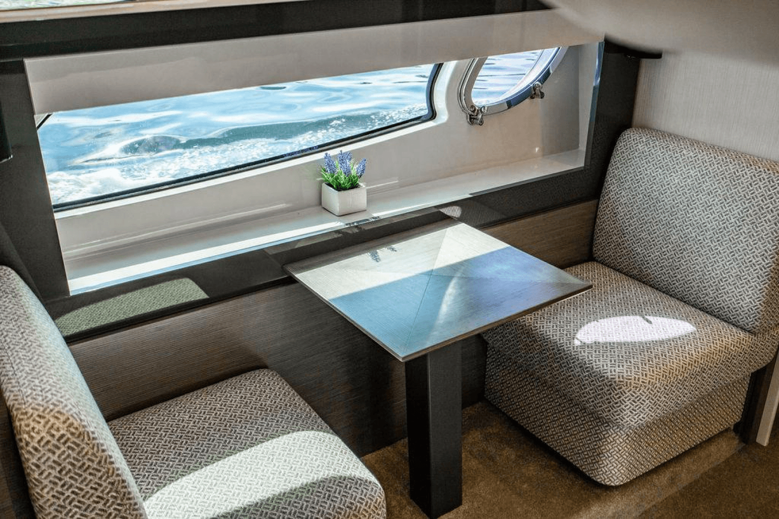 2018 Pershing 5x