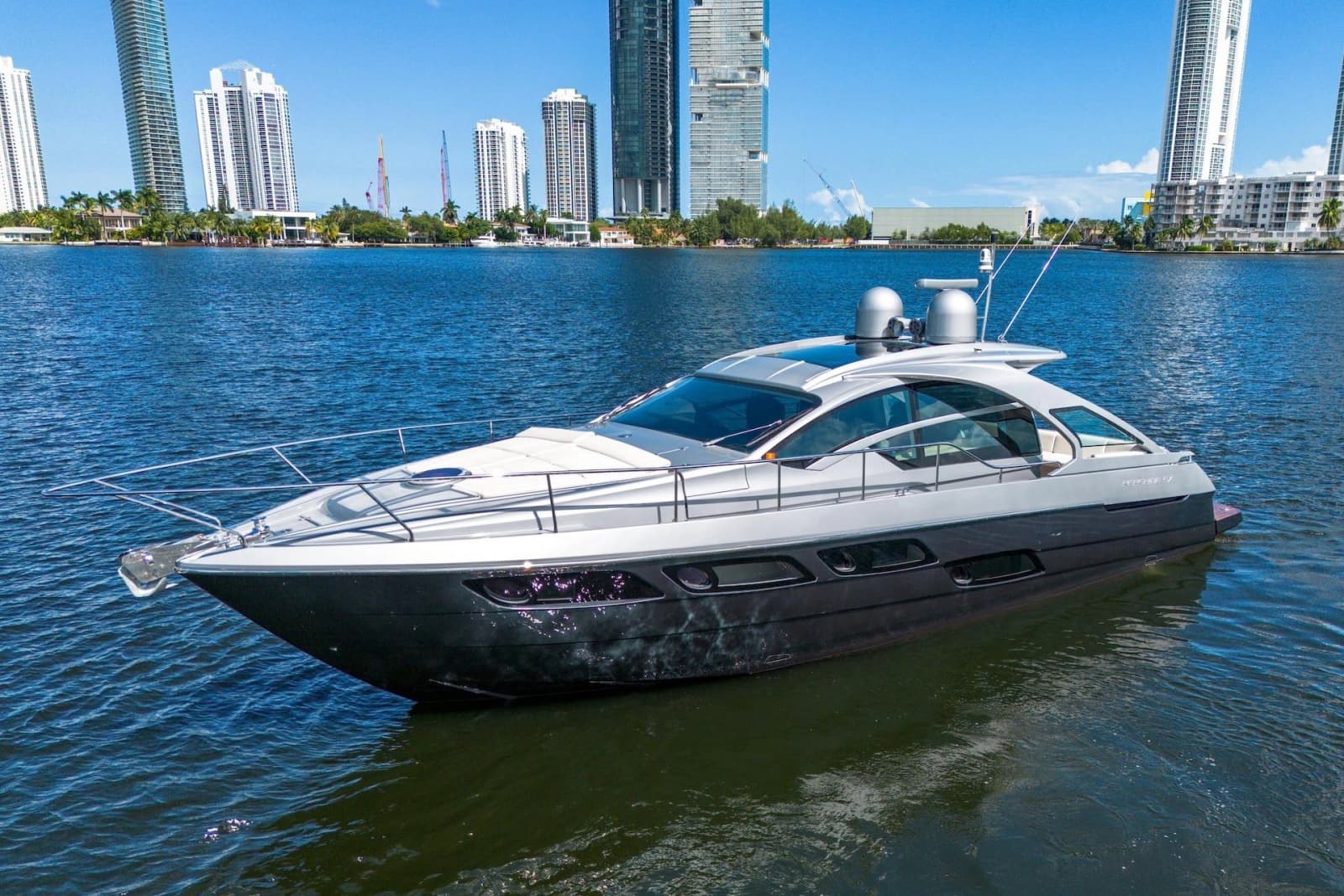 2018 Pershing 5x