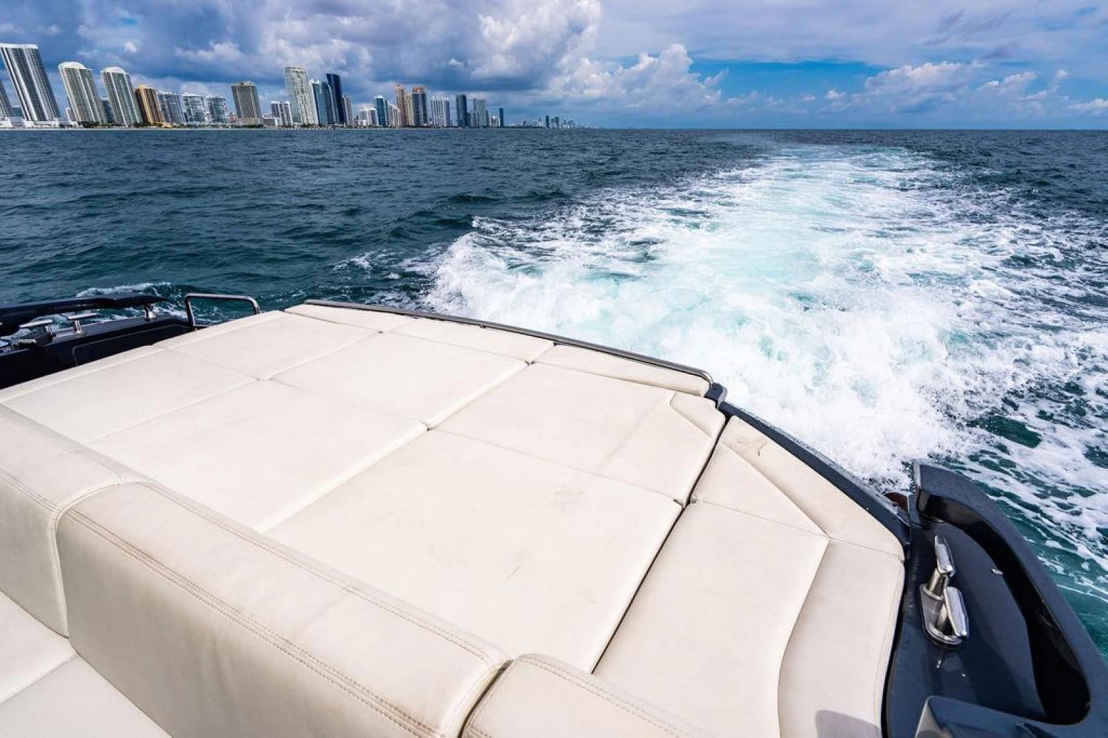 2018 Pershing 5x