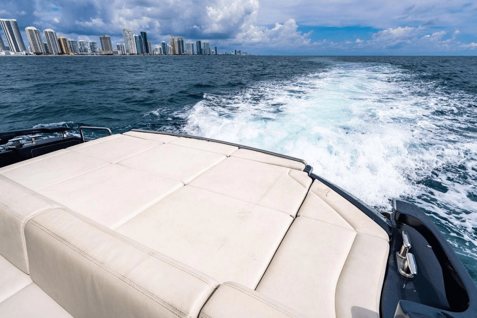 2018 Pershing 5x