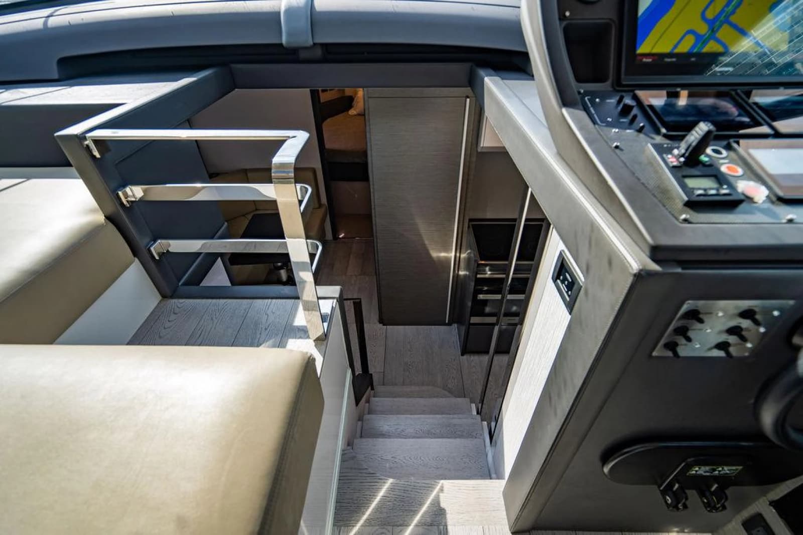 2018 Pershing 5x