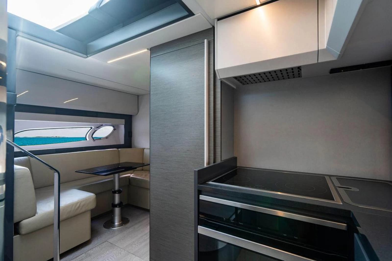 2018 Pershing 5x