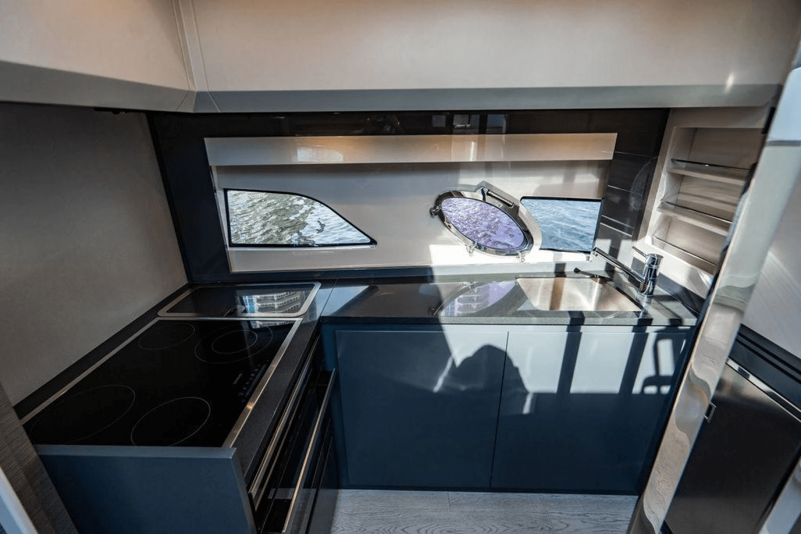 2018 Pershing 5x