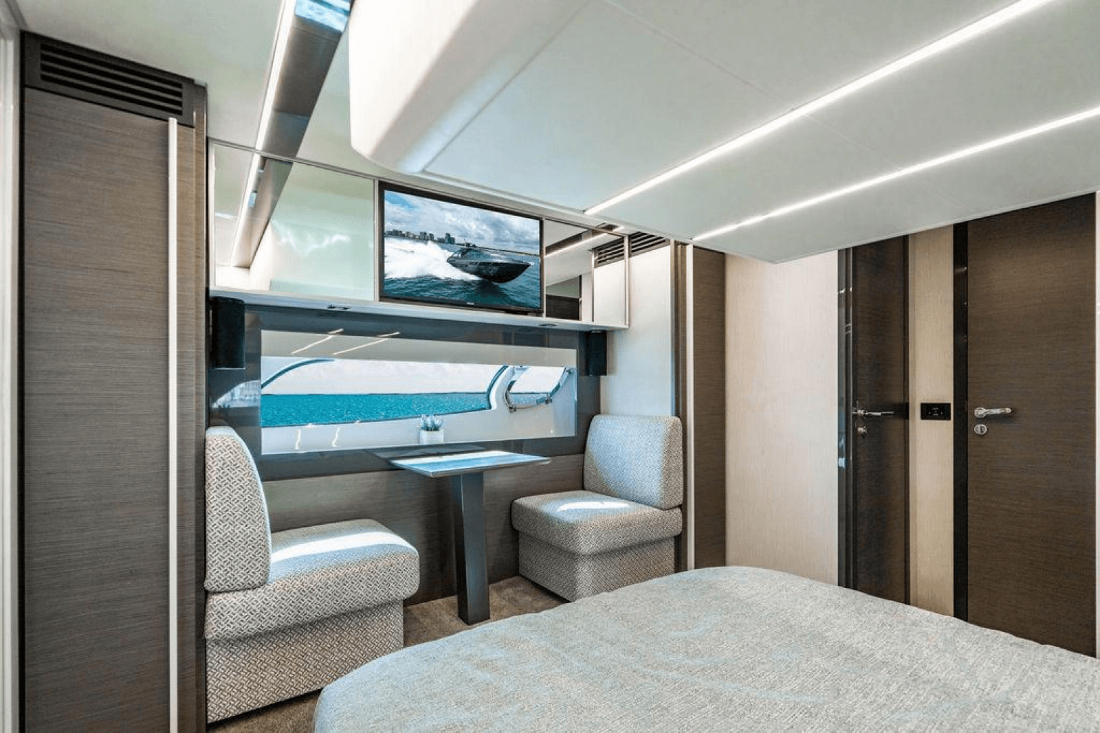 2018 Pershing 5x
