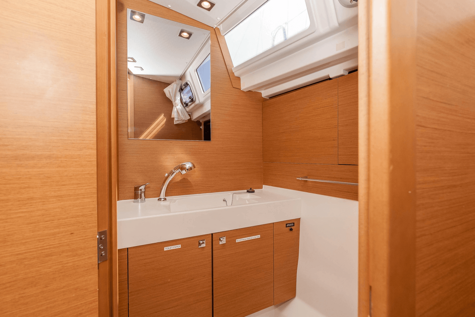 2018 Jeanneau Sun Odyssey 479