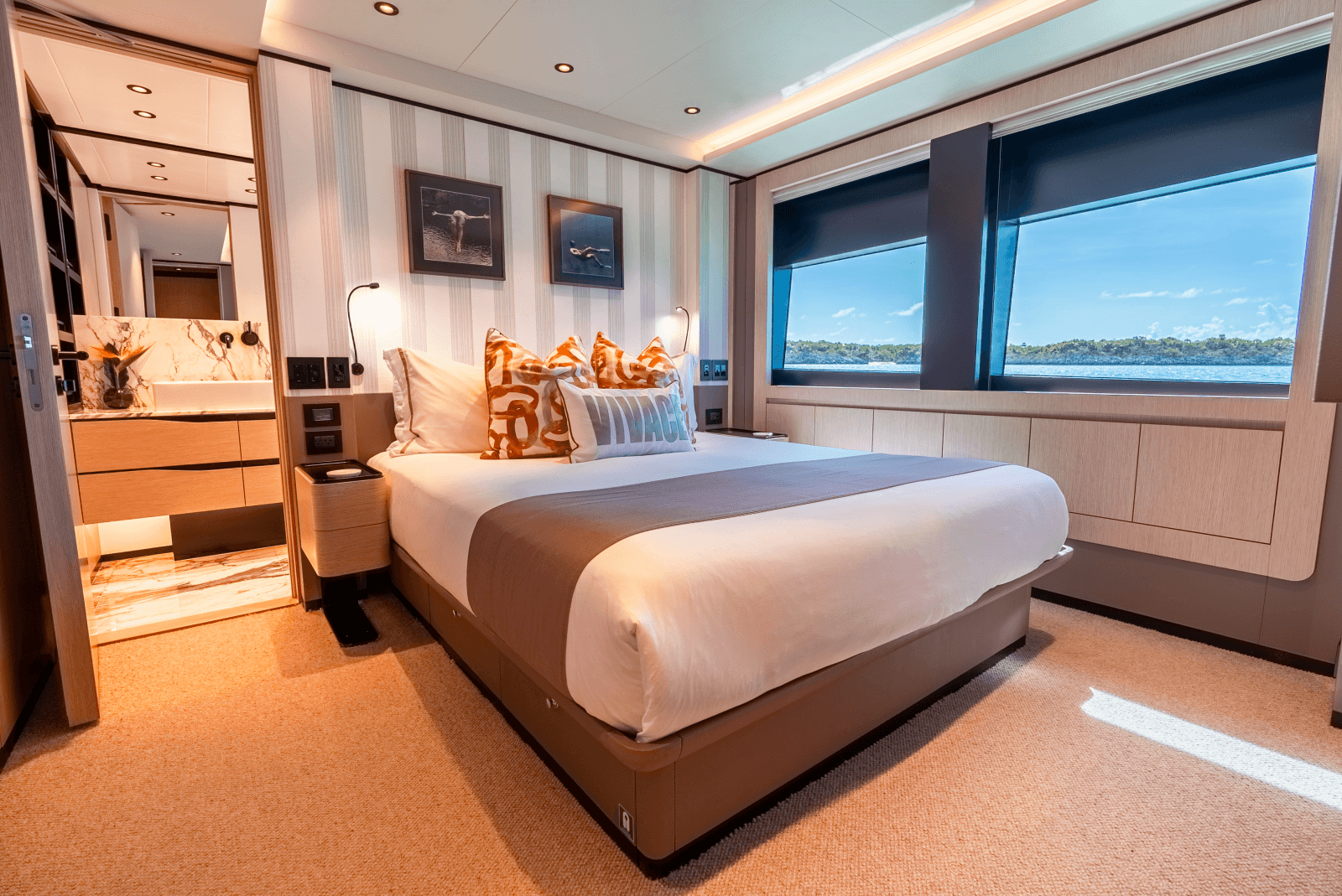 2022 Alpha Custom Yachts Spritz 102