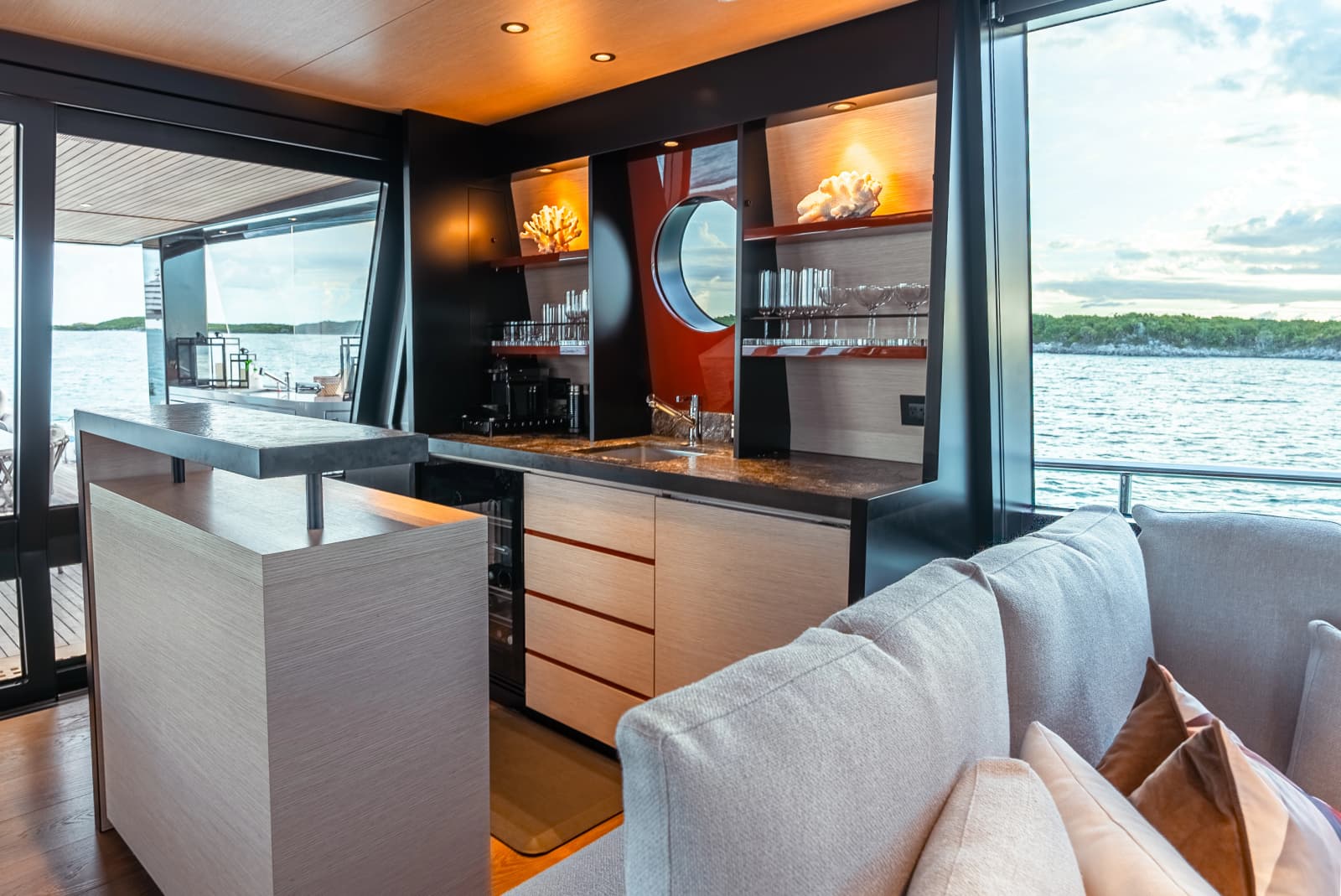 2022 Alpha Custom Yachts Spritz