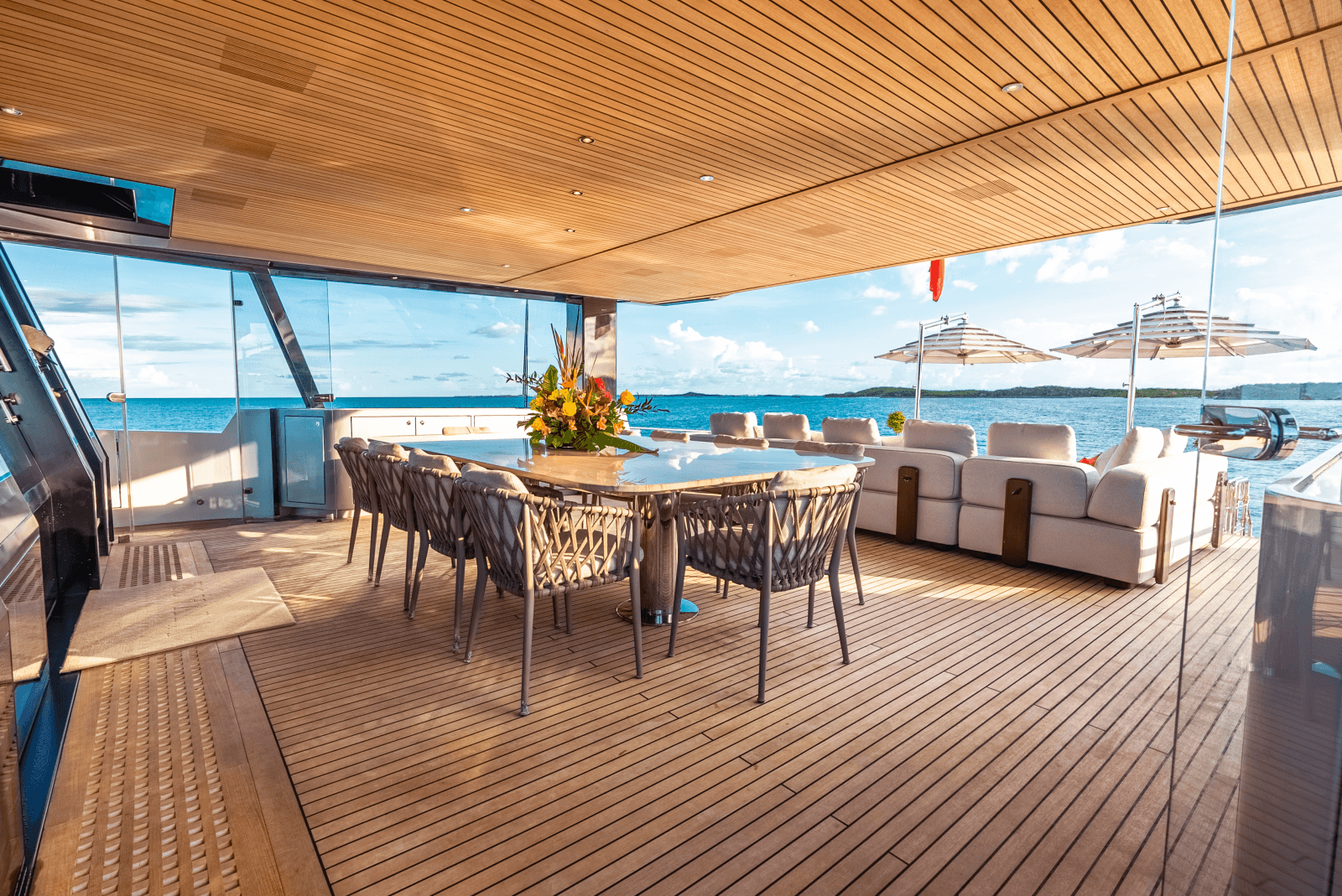 2022 Alpha Custom Yachts Spritz 102