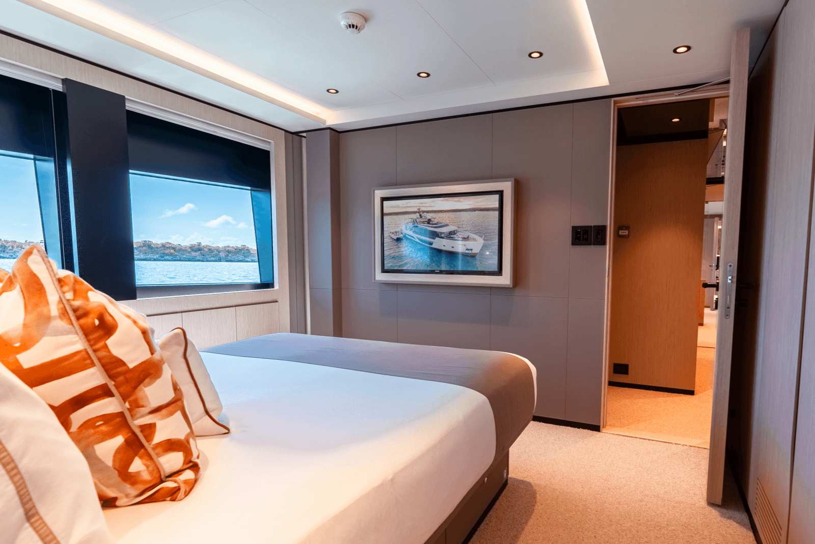 2022 Alpha Custom Yachts Spritz 102