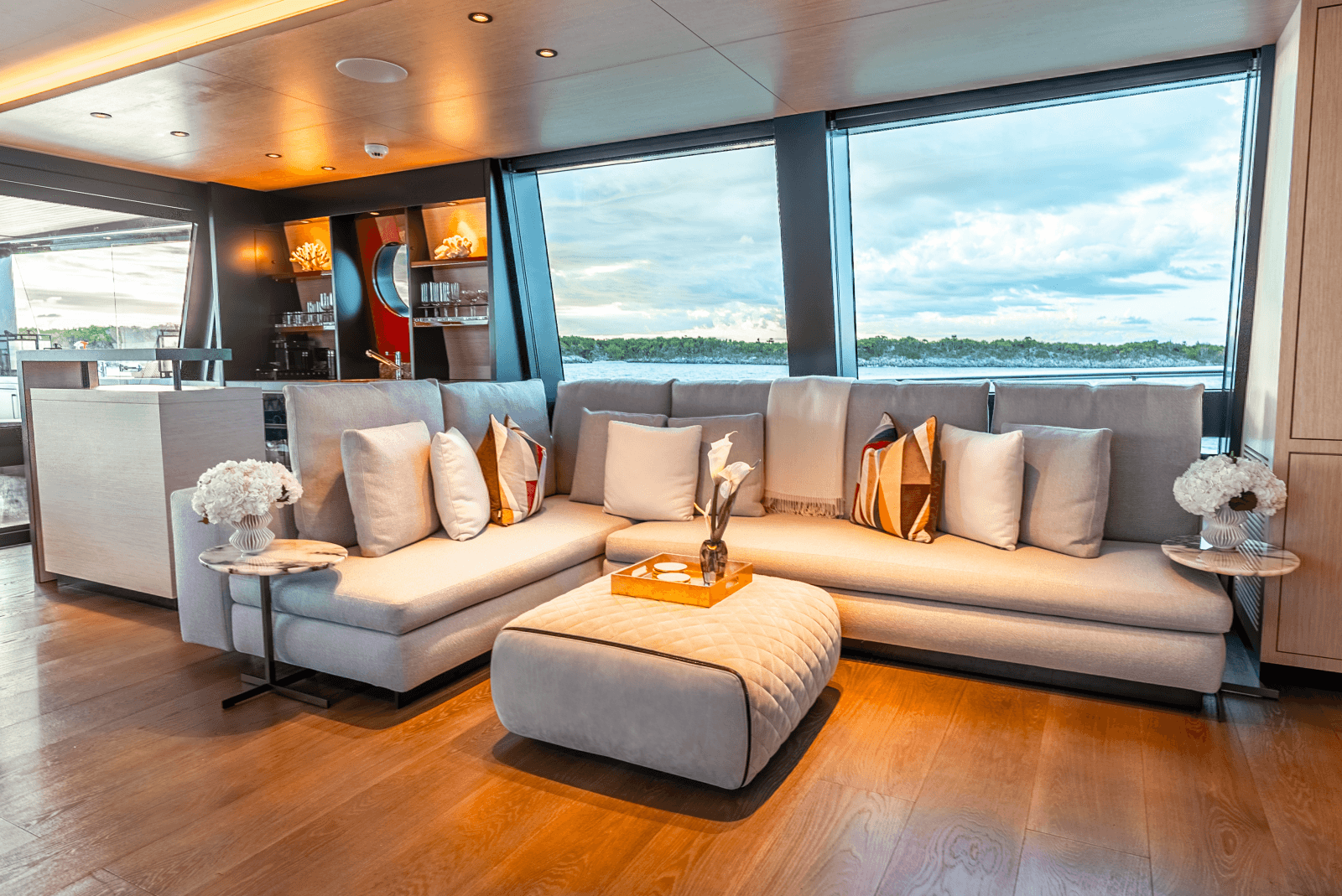 2022 Alpha Custom Yachts Spritz 102