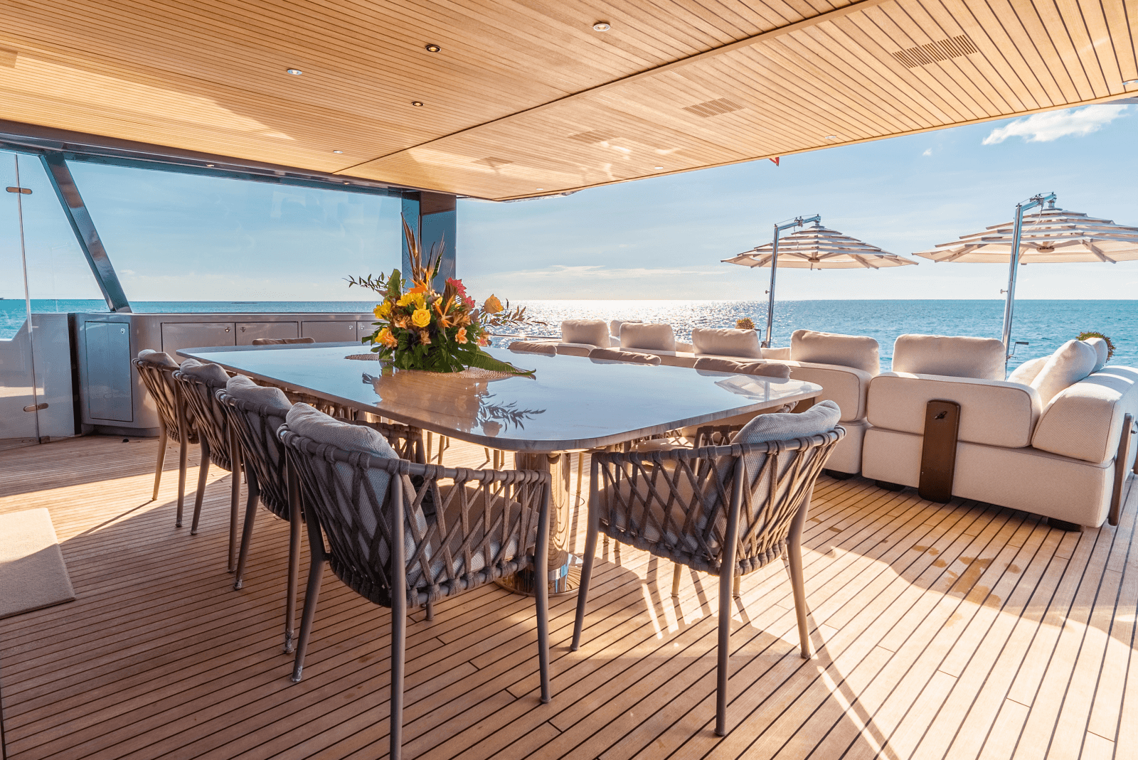 2022 Alpha Custom Yachts Spritz 102