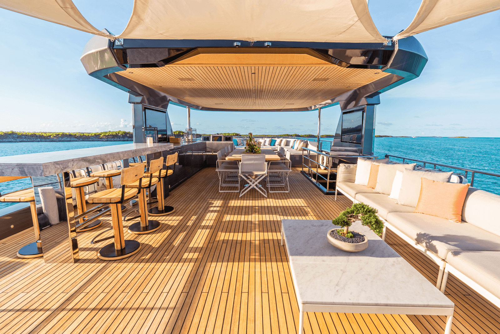 2022 Alpha Custom Yachts Spritz 102