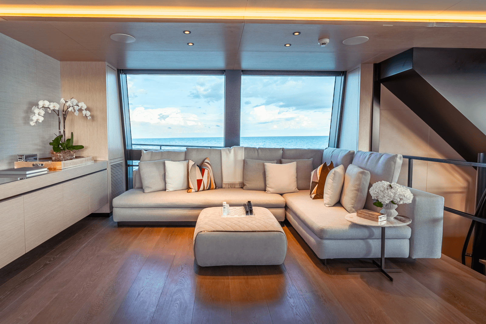 2022 Alpha Custom Yachts Spritz 102