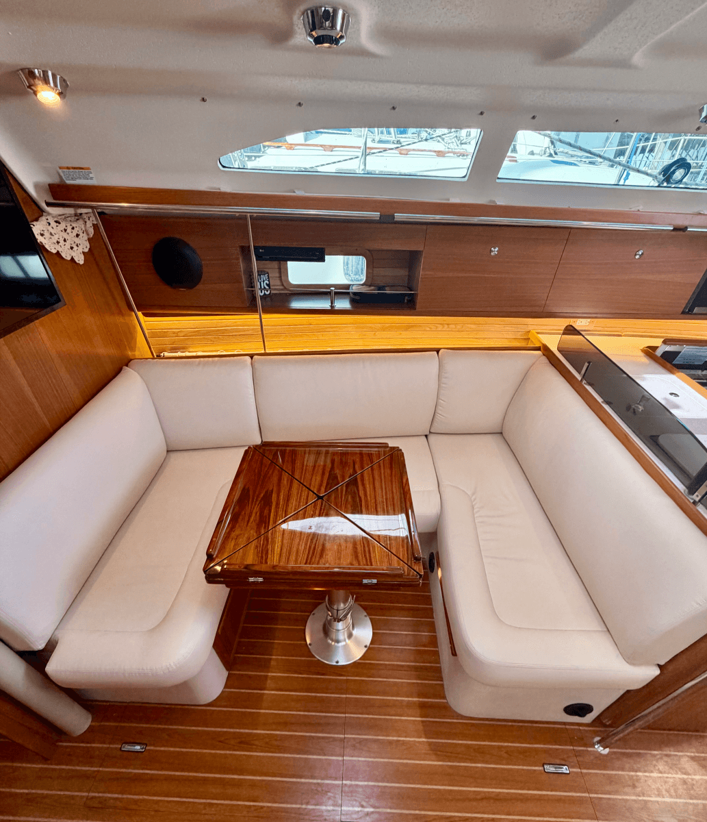 2023 Catalina 355